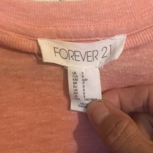 Forever 21 peach T-shirt - Picture 3 of 3